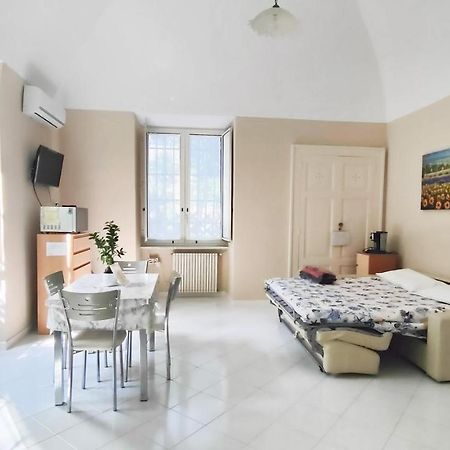 Casa Vacanza "Nonna Matilde" A Meta Di Sorrento, 600Mt Dal Mare, Casa Per 4 Exterior photo