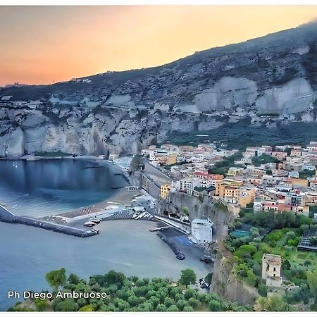 Casa Vacanza "Nonna Matilde" A Meta Di Sorrento, 600Mt Dal Mare, Casa Per 4 Exterior photo