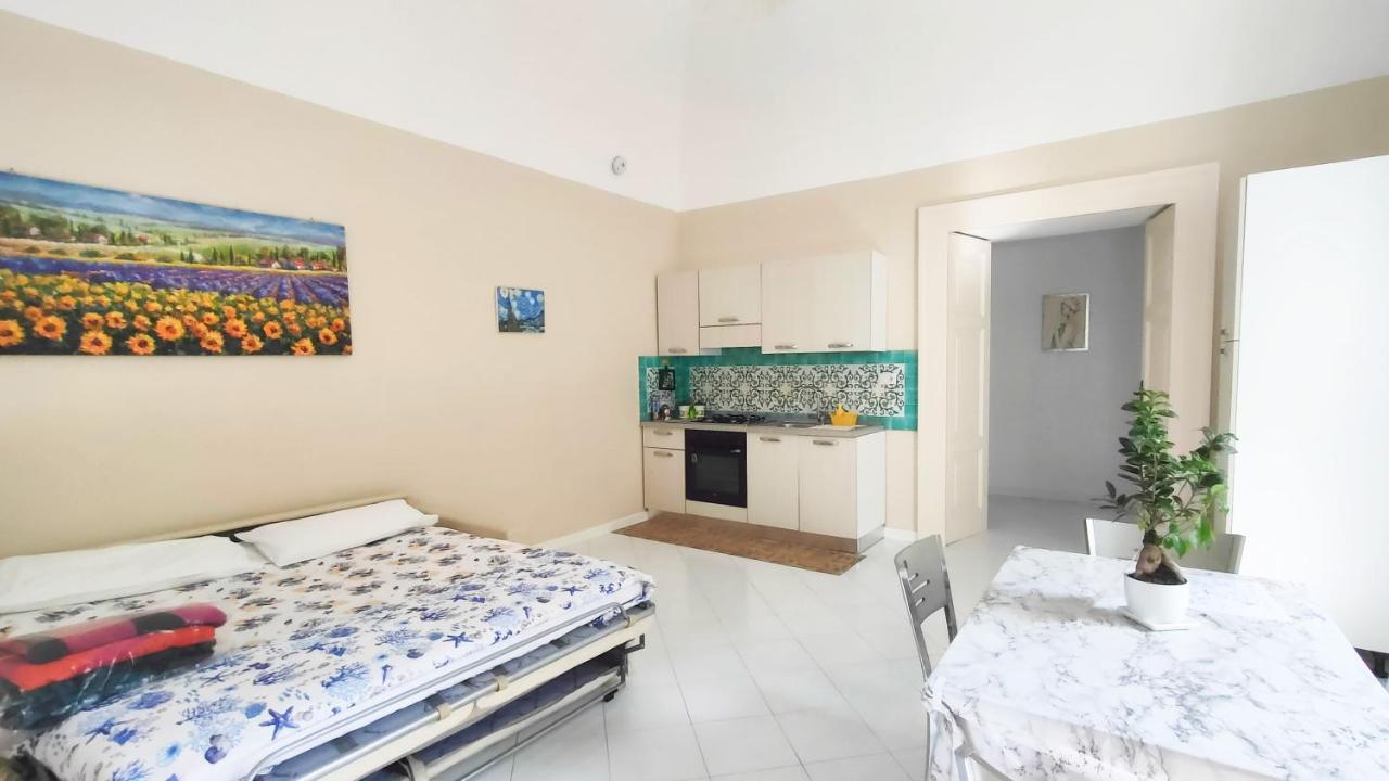 Casa Vacanza "Nonna Matilde" A Meta Di Sorrento, 600Mt Dal Mare, Casa Per 4 Exterior photo