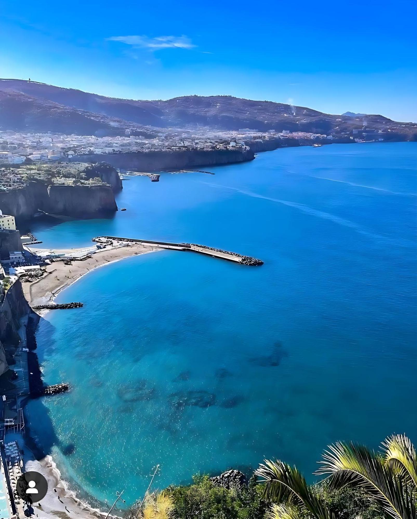 Casa Vacanza "Nonna Matilde" A Meta Di Sorrento, 600Mt Dal Mare, Casa Per 4 Exterior photo
